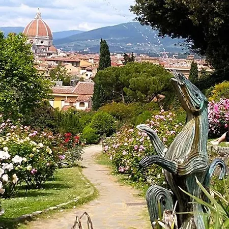 Sun Frediano Apartment Florence